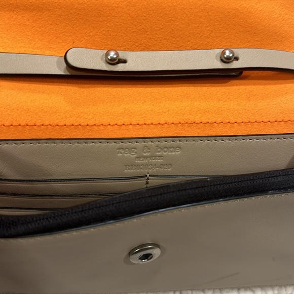 Rag & Bone Atlas Convertible Crossbody Leather Light Khaki With Orange Interior - Picture 11 of 15